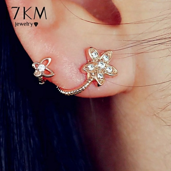 Jewelry - Brand New Rose Gold Color Crystal Flower Earrings